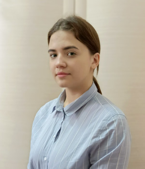 Помощник воспитателя Бундина Полина Владимировна